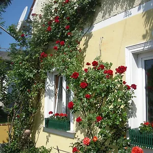 Pension Arkadenhof Unterpremstaetten